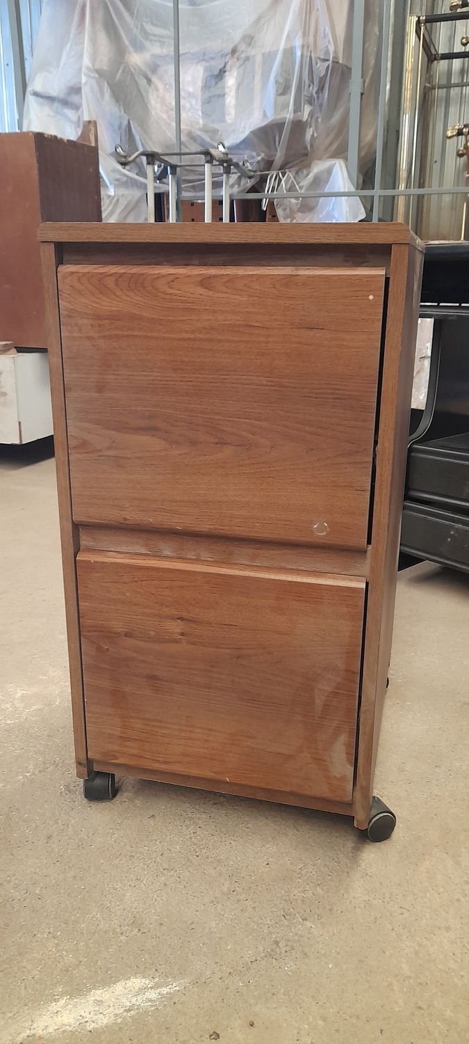 Archivador dos cajones de madera