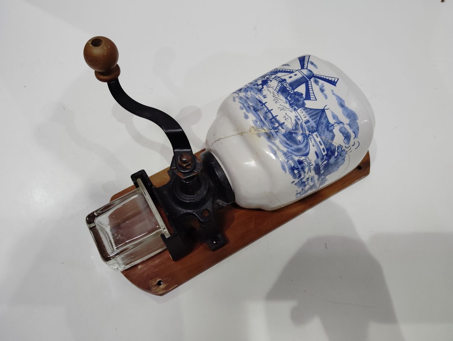 filtro de agua auntiguo porcelana y madera - Imagen 2