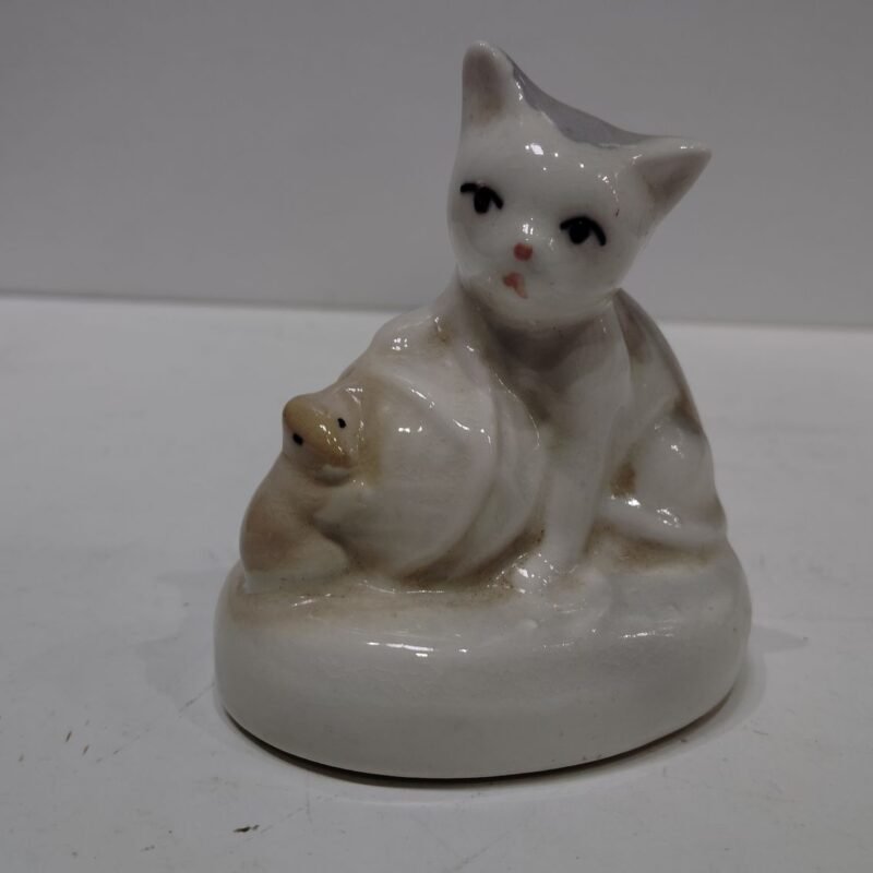 Porcelana de gatitos