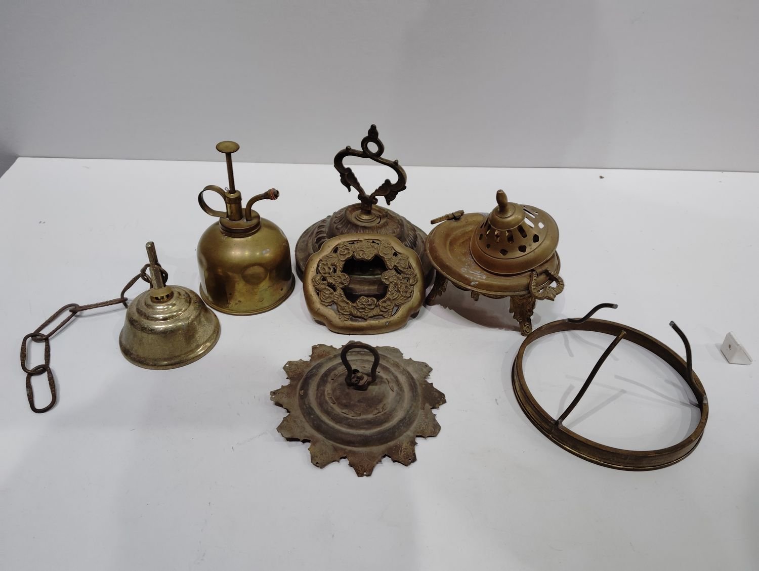 candelabros y portalamparas metalicos - Imagen 4