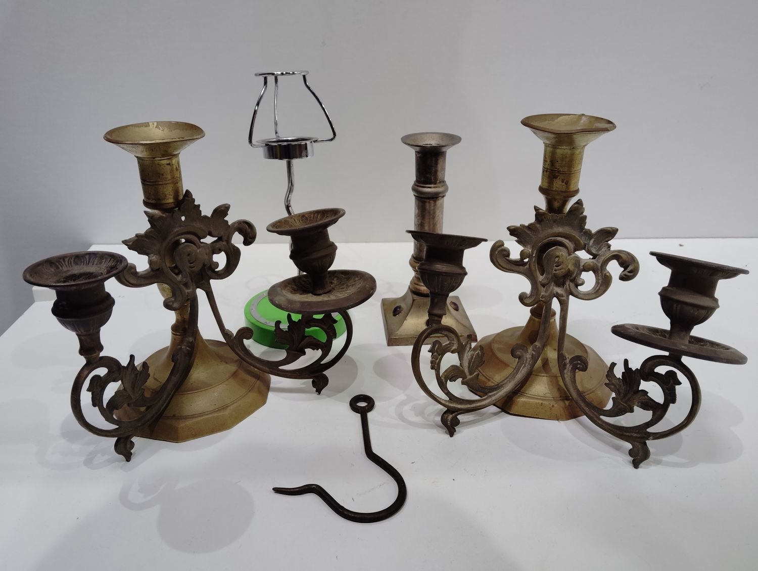 candelabros y portalamparas metalicos - Imagen 6