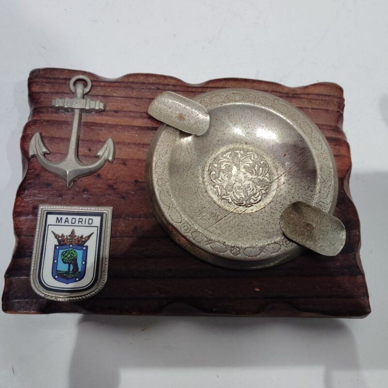 cenicero de la marina